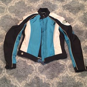 Women’s size large thick mortocycle jacket!